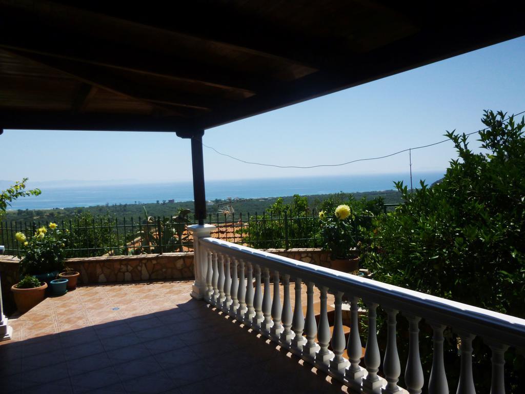Vila Altini Borsh Exteriér fotografie