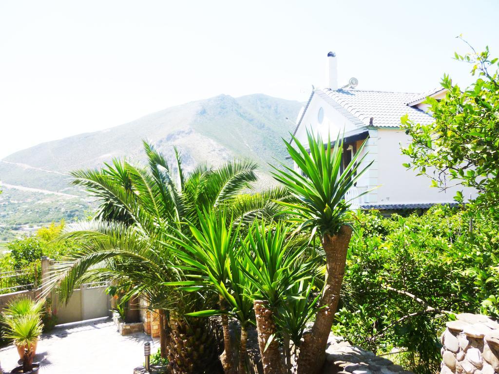Vila Altini Borsh Exteriér fotografie