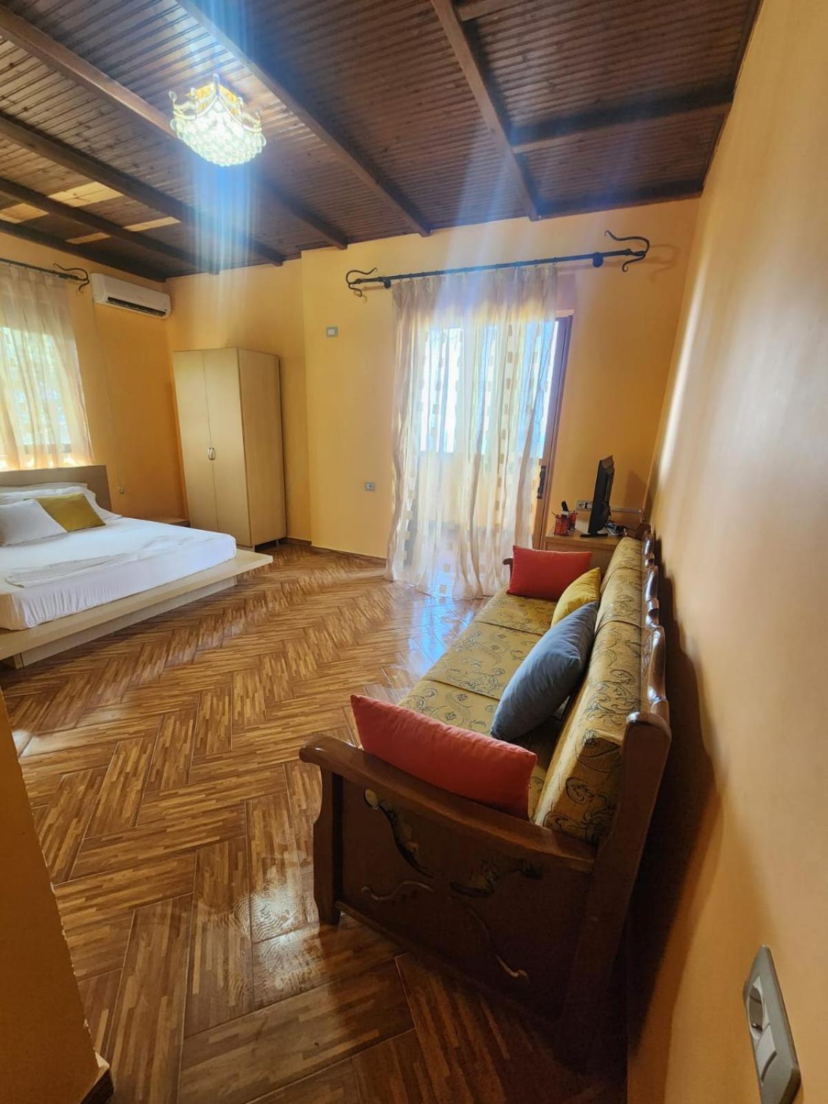 Vila Altini Borsh Exteriér fotografie