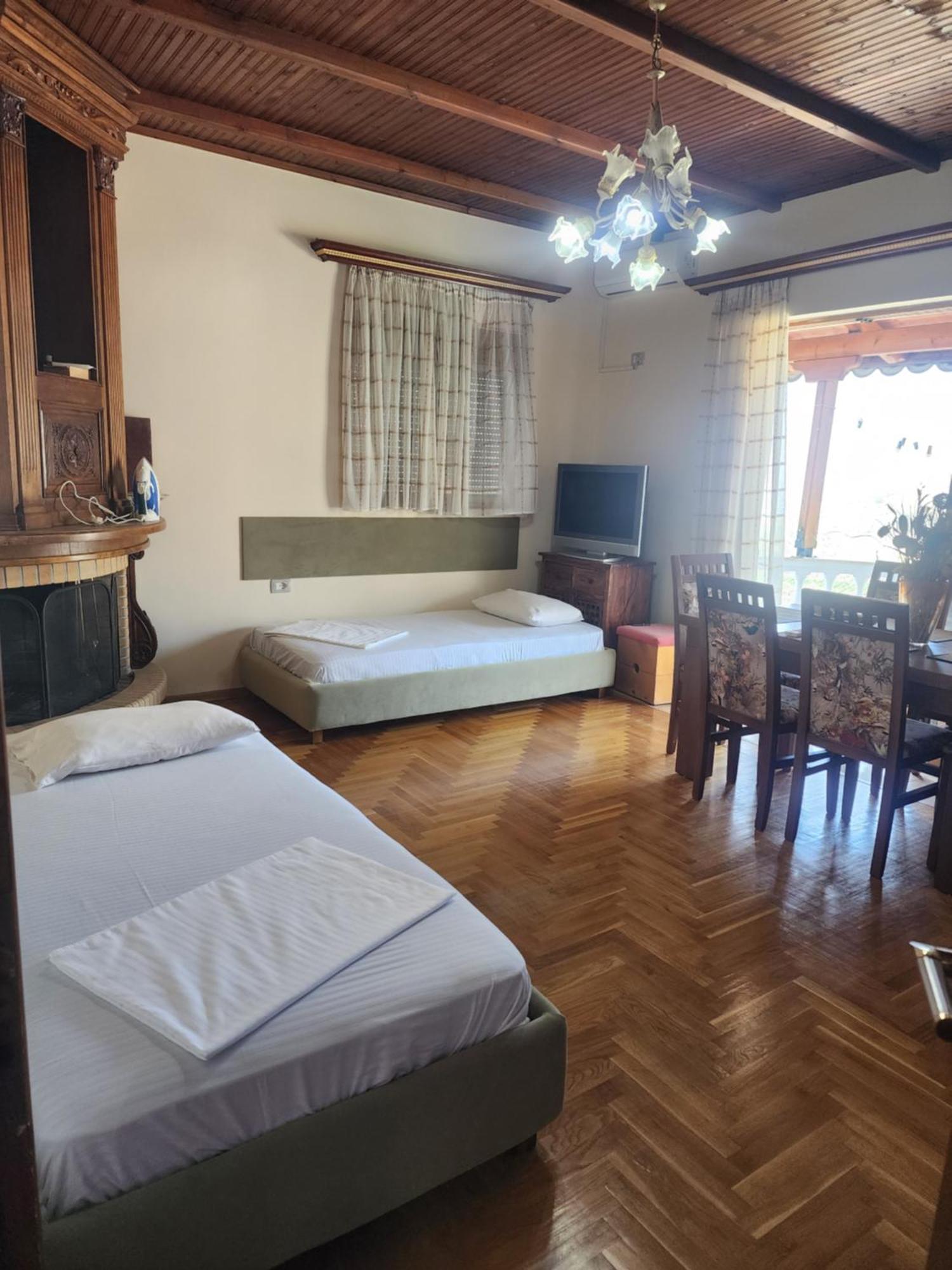 Vila Altini Borsh Exteriér fotografie